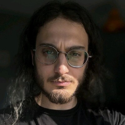 Mani Vakili